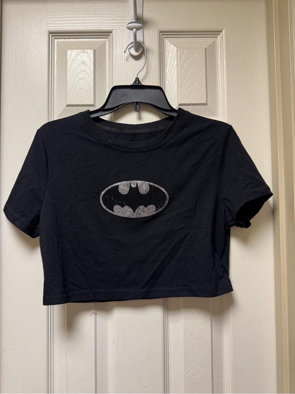 Women’s size XL Batman Logo Crop Top Tee